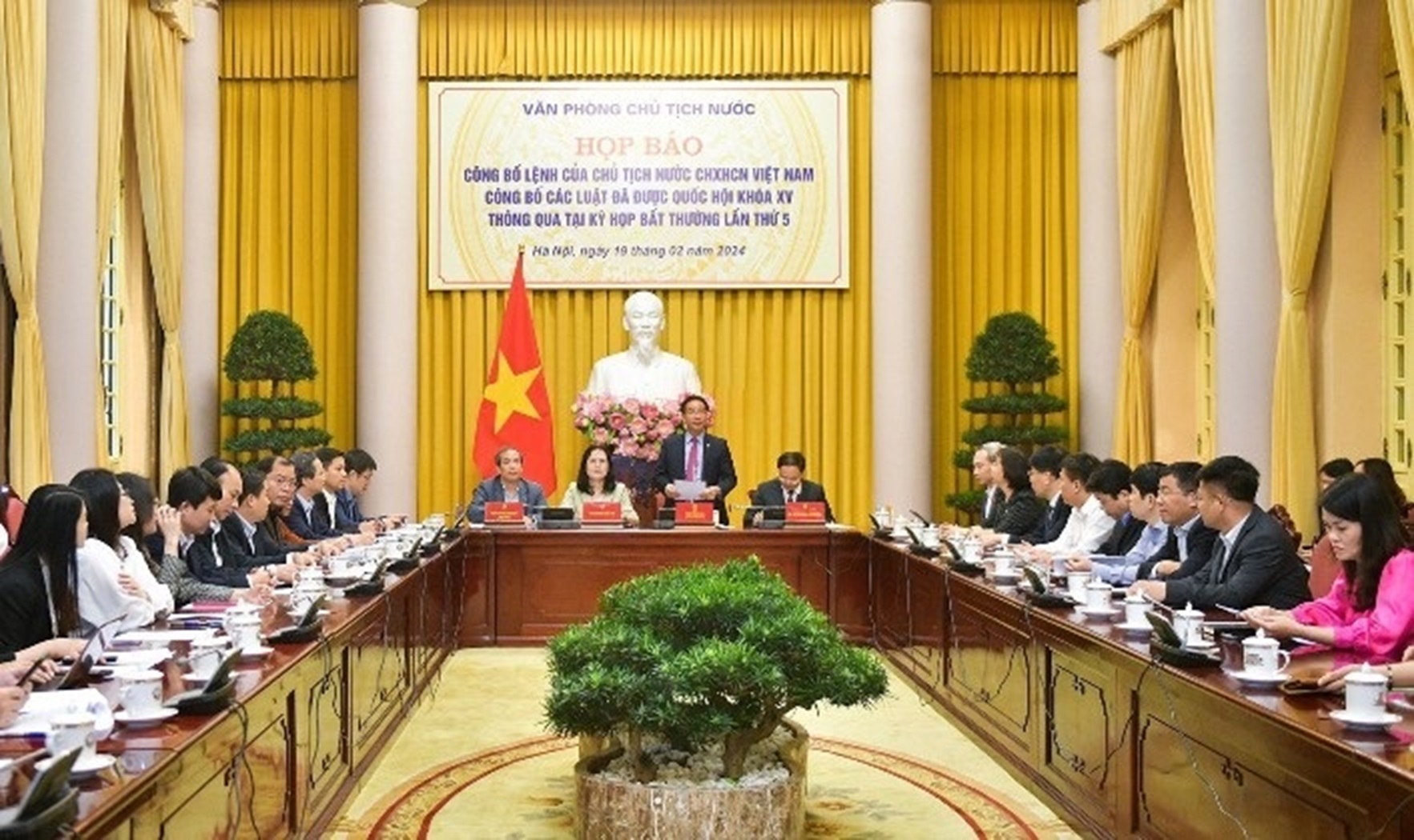 Phó Chủ nhiệm Văn phòng Chủ tịch nước Phạm Thanh Hà chủ trì buổi họp báo