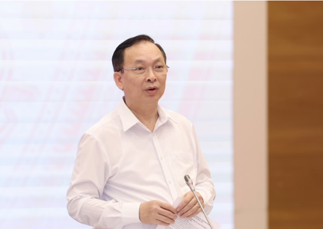 First Deputy Governor Dao Minh Tu speaks at the press conference