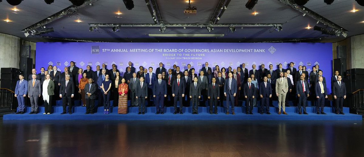SBV Deputy Governor Dao Minh Tu attends the ADB’s 57th Annual Meeting