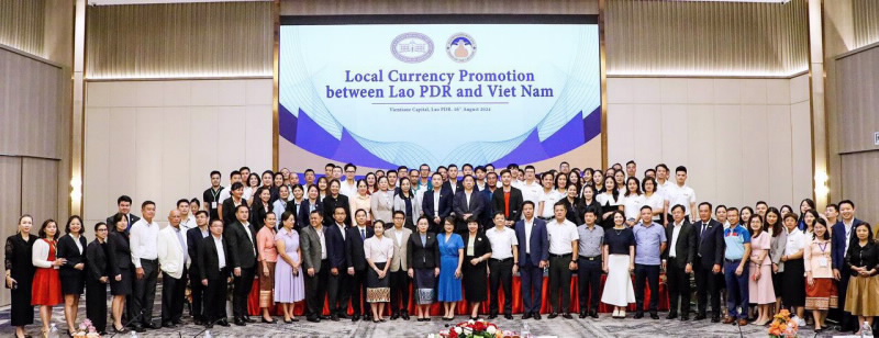 Participants at the Workshop on Local Currency Promotion between Lao PDR and Vietnam