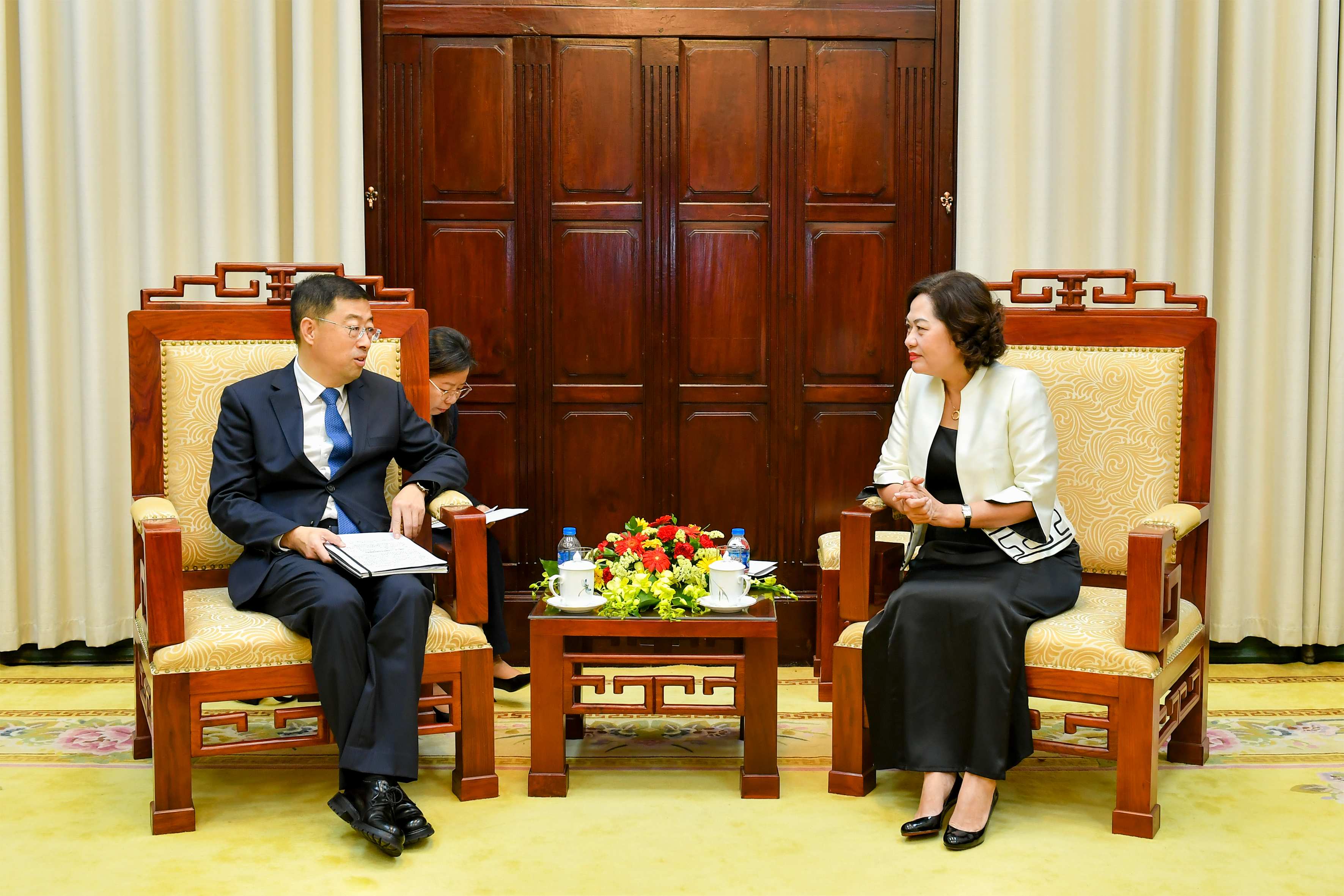 Thống đốc Nguyễn Thị Hồng tiếp Chủ tịch HĐQT Ngân hàng Bank of China