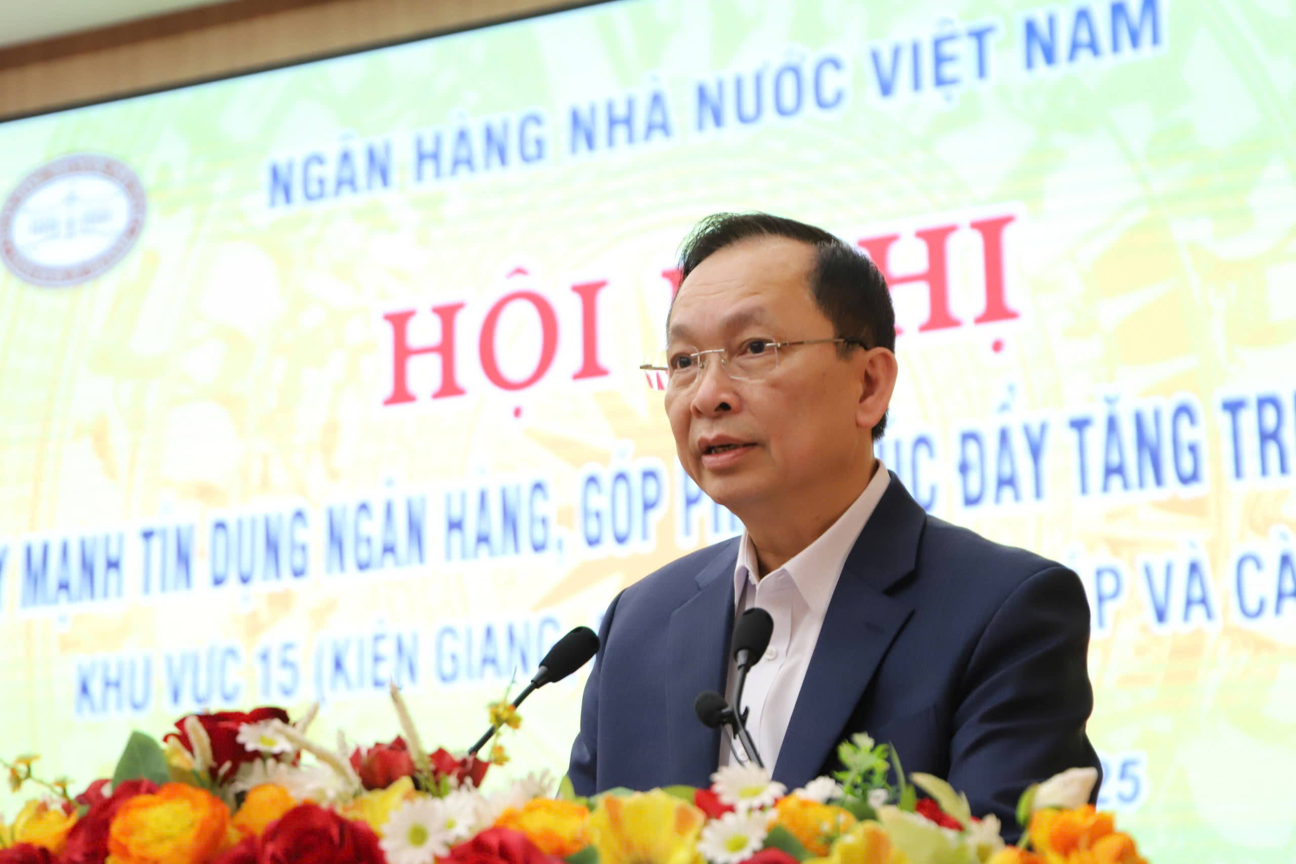 Phó Thống đốc Thường trực Đào Minh Tú phát biểu tại Hội nghị