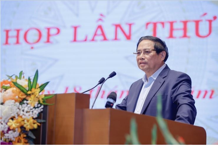 Prime Minister Pham Minh Chinh delivers a directive speech at the Meeting
