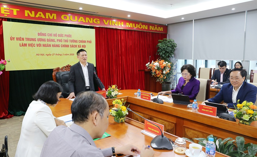 Phó Thủ tướng Hồ Đức Phớc chủ trì buổi làm việc với NHCSXH