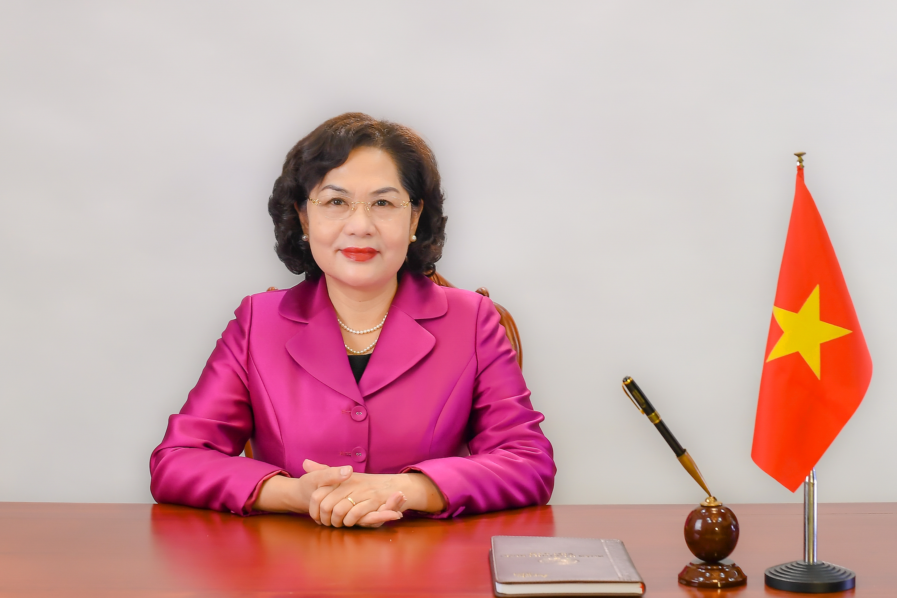 Thống đốc NHNN Nguyễn Thị Hồng