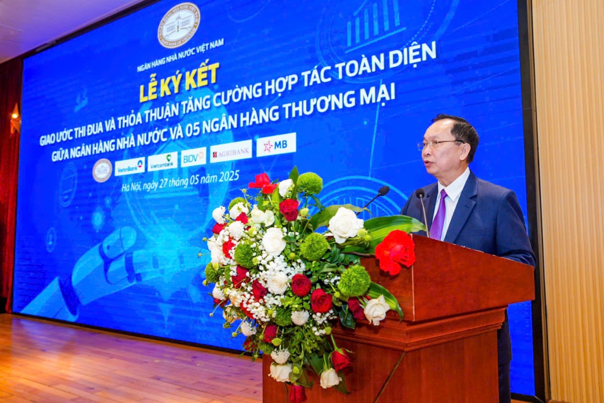 Phó Thống đốc Thường trực NHNN Đào Minh Tú phát biểu tại Hội nghị