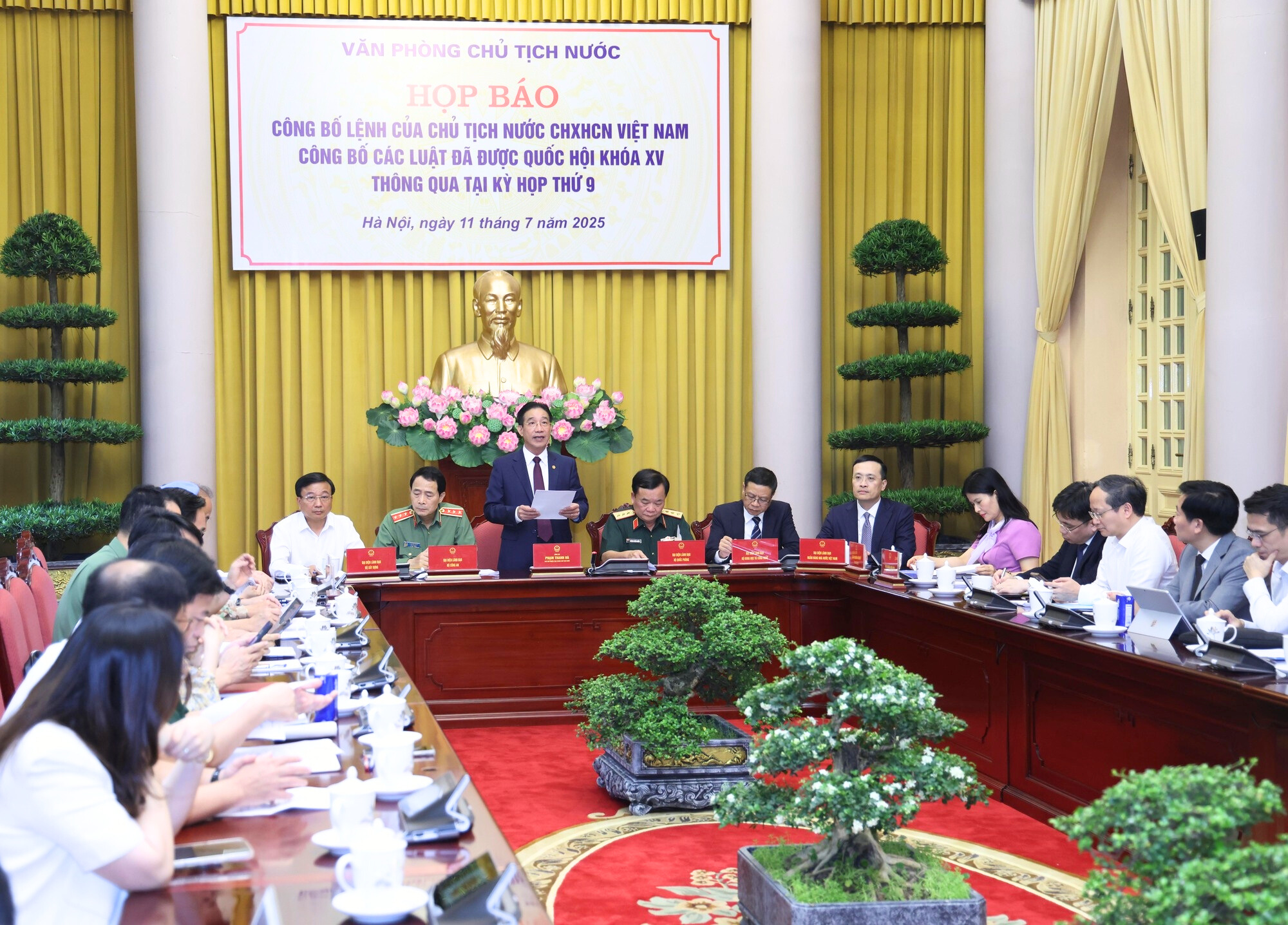 Công bố Lệnh của Chủ tịch nước về Luật sửa đổi, bổ sung một số điều của Luật Các tổ chức tín dụng và 8 luật mới