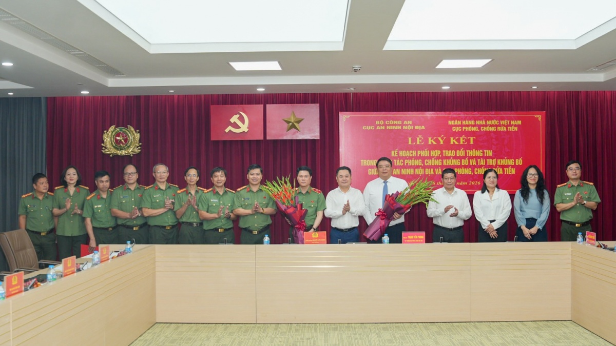 Tăng cường phối hợp, trao đổi thông tin trong công tác phòng, chống rửa tiền, tài trợ khủng bố