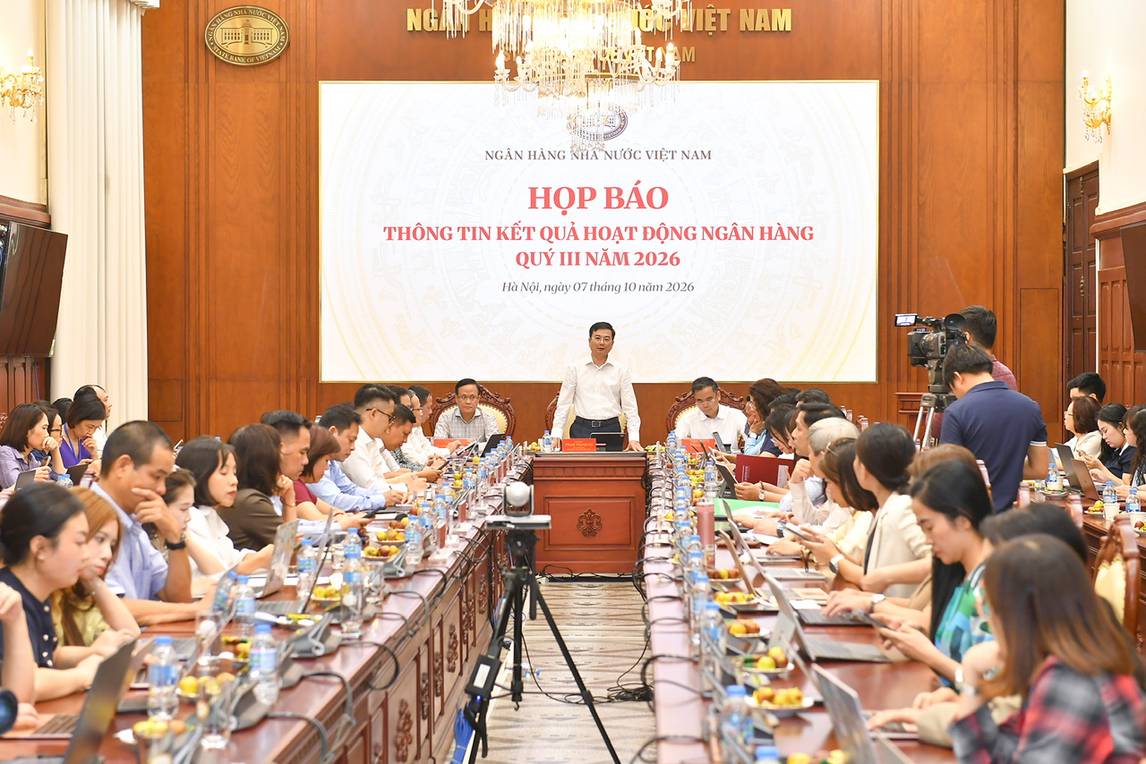 Dòng vốn ngân hàng tiếp tục chảy vào sản xuất kinh doanh, hỗ trợ tăng trưởng bền vững