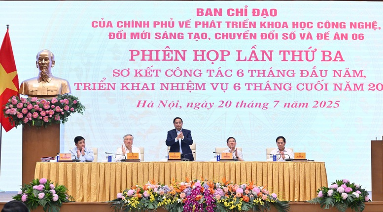 Phát triển KHCN, đổi mới sáng tạo, chuyển đổi số và Đề án 06, góp phần vào phát triển kinh tế - xã hội của đất nước