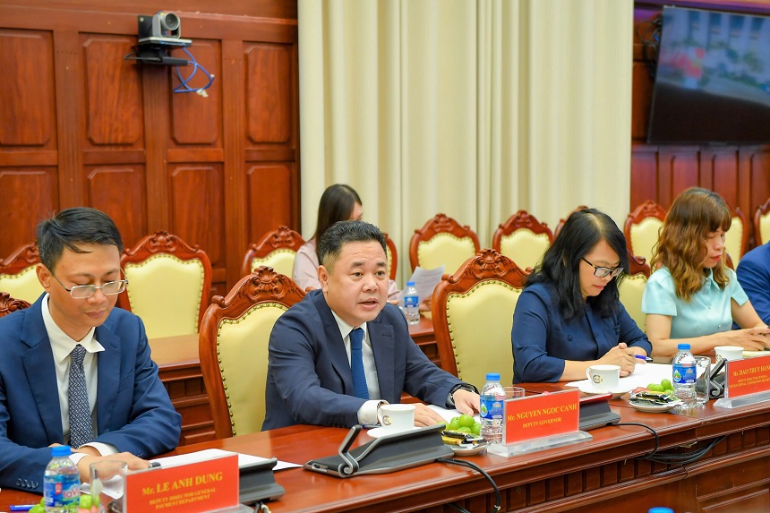Phó Thống đốc Nguyễn Ngọc Cảnh tiếp và làm việc với Đoàn công tác của HKMA, FHKI và HKAB (Trung Quốc)
