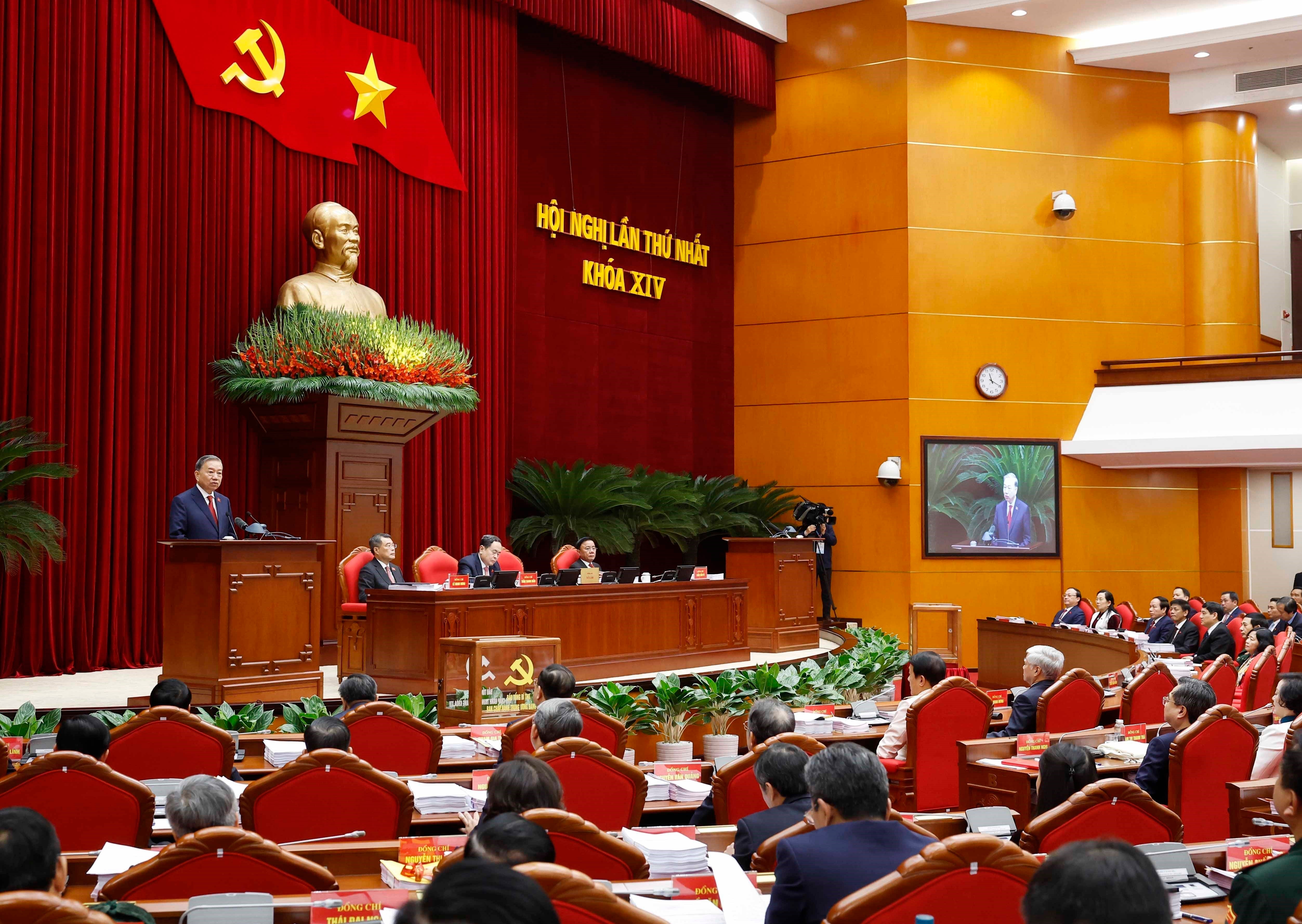 Tiến lên! Toàn thắng ắt về ta!
